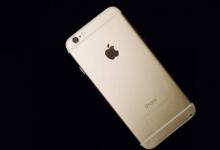 巧妙的DIYer使用數(shù)百臺(tái)較舊的iPhone建造室外墻
