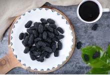 非常好玩的寶寶簡(jiǎn)筆畫(huà)——小狐貍小刺猬和童話