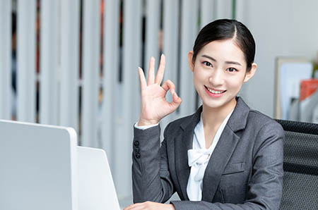 蘋果樹(shù)簡(jiǎn)筆畫(huà)的畫(huà)法6