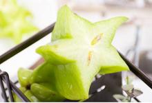 搞笑長(zhǎng)頸鹿簡(jiǎn)筆畫(huà)圖片